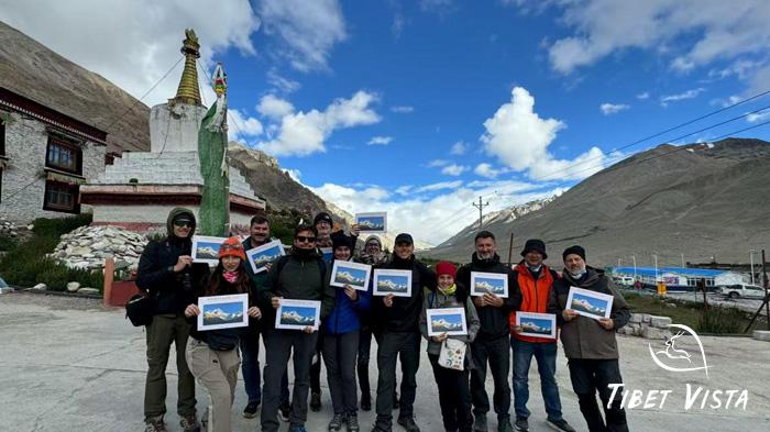 Extend the Lhasa tour further to the Everest base camp, one of the most popular spots in Tibet.