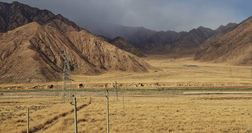 Tibet train journey in winter