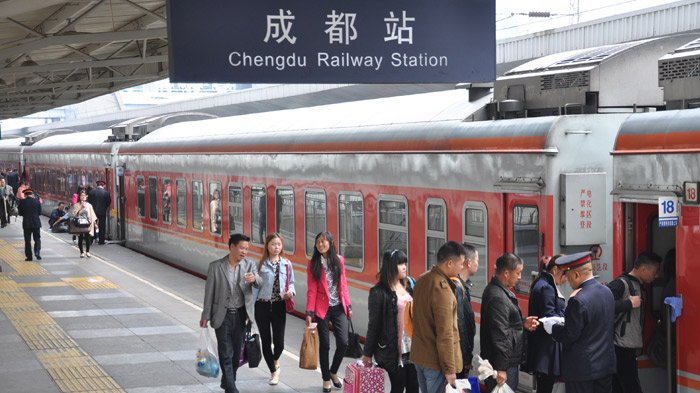 Boarding Chengdu to Lhasa Train