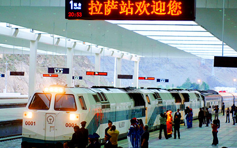 Is There a High-Speed Train to Tibet from Beijing, Shanghai, Chengdu, Xian, or Other Cities of Mainland China?  