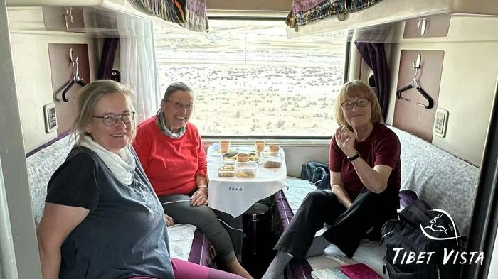 the soft sleeper of the Tibet train