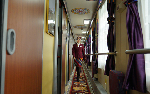 Two More Tourist Tibet Trains Became Available This Year