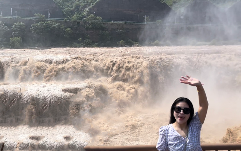 Gigi at the Yellow River