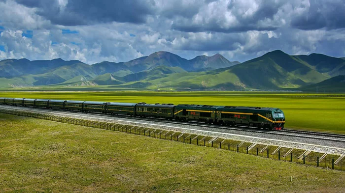 Qinghai to Tibet train