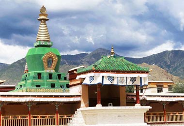 Green stupa in Samye