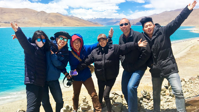 Lhasa to Yamdrok Lake tour